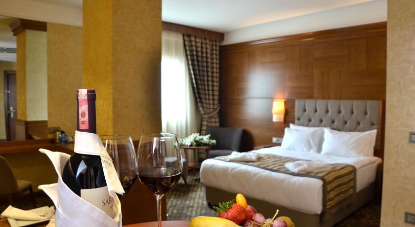 בורסה Adranos Hotel מראה חיצוני תמונה