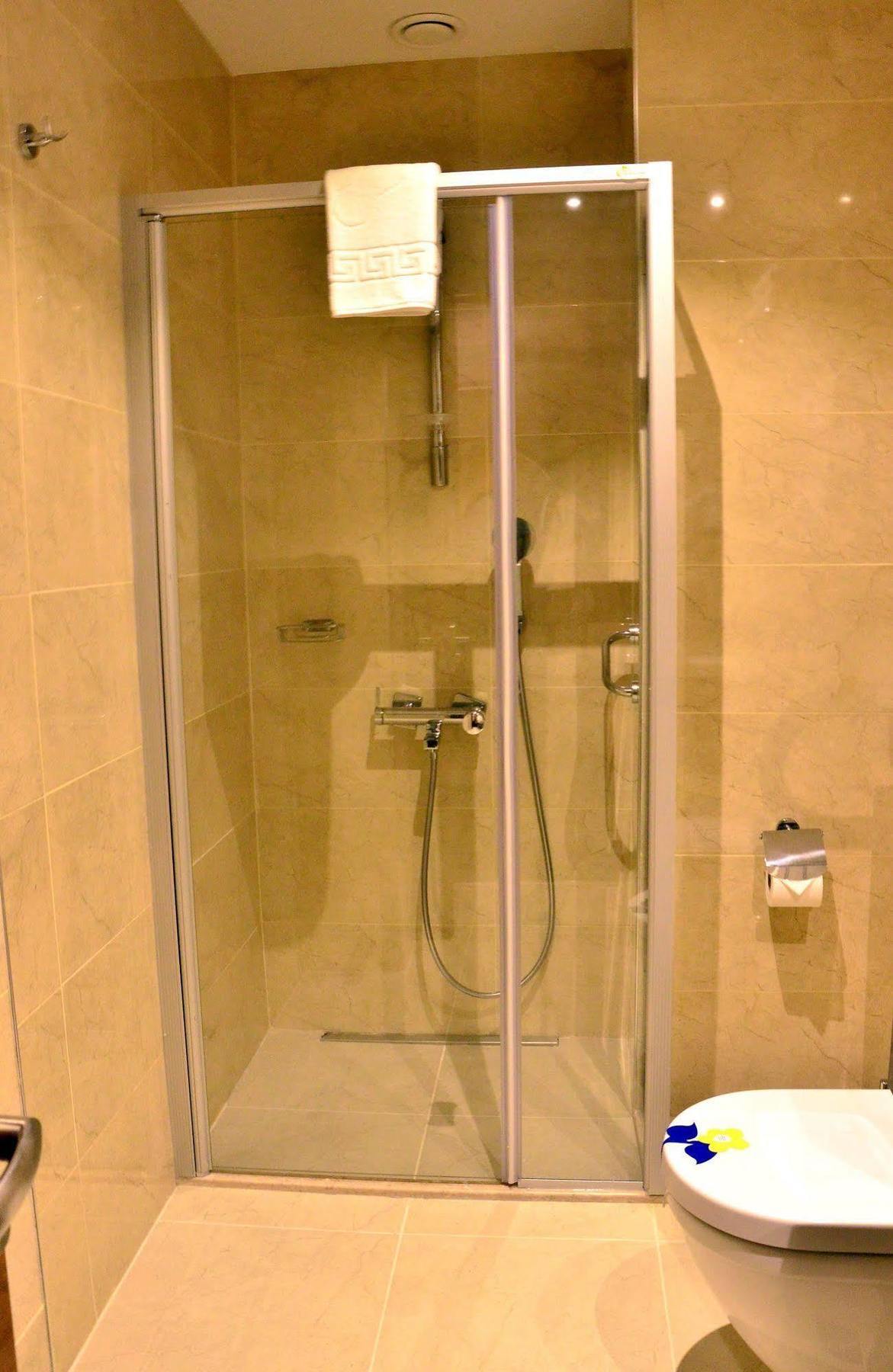 בורסה Adranos Hotel מראה חיצוני תמונה